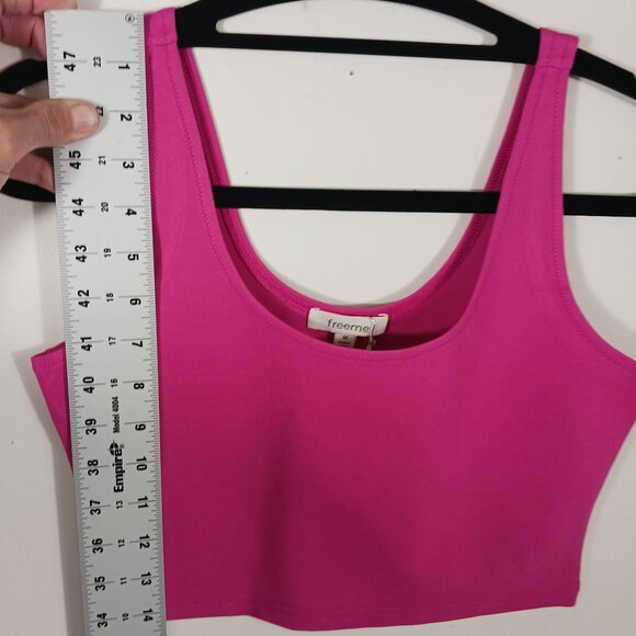 NWT Freeme  Pink Cropped Tank Size Medium Casual, Athleisure Layering Piece - Picture 9 of 12